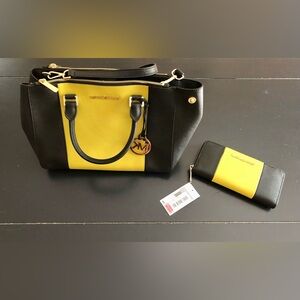 Michael Kors Sutton Center Stripe purse and matching wallet